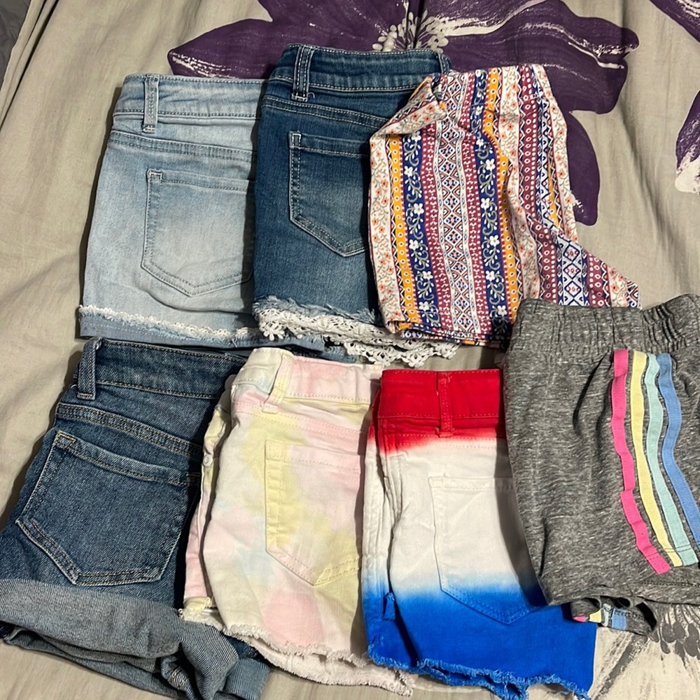 Girls size 7/8 shorts